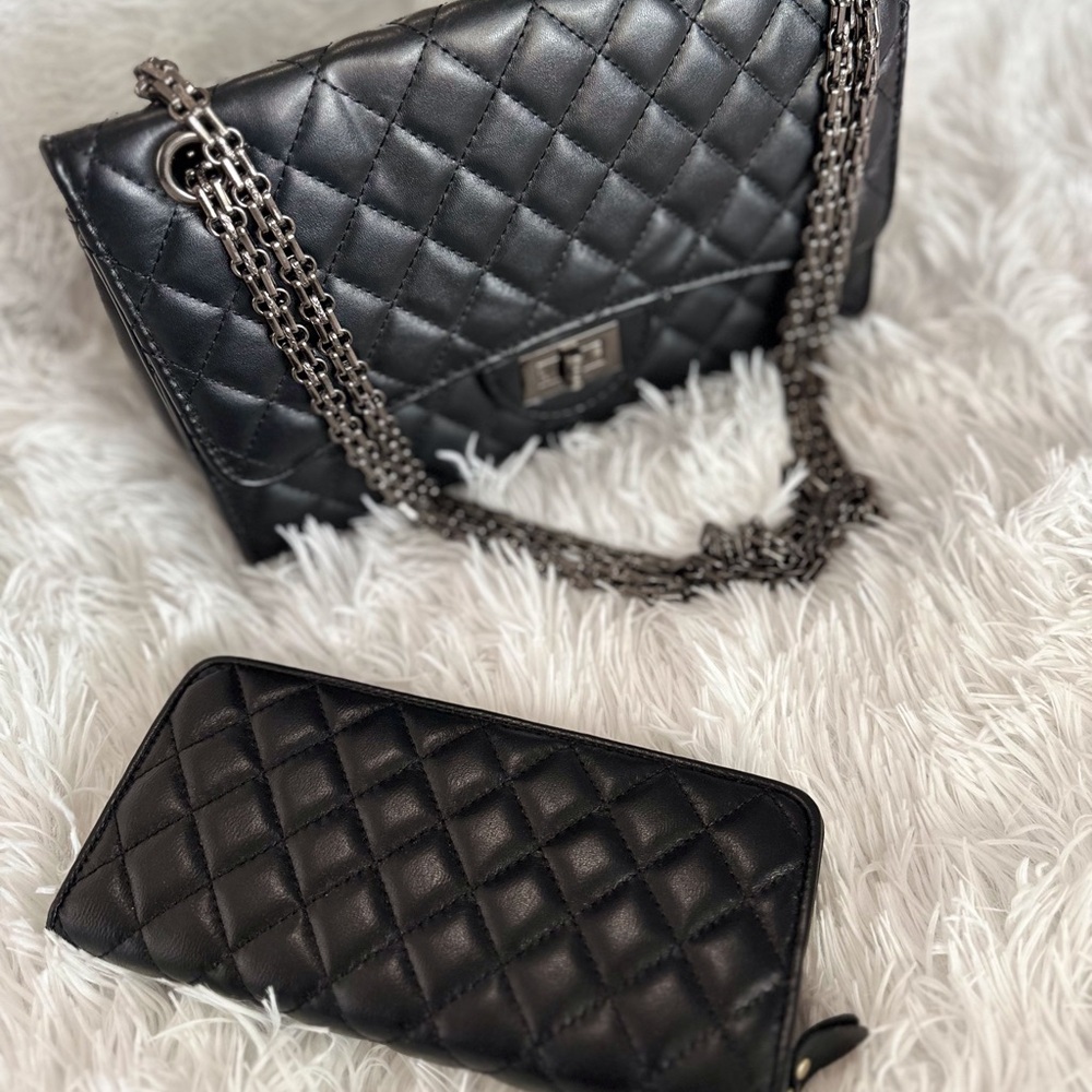 Quilted Crossbody purse with matching wallet